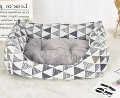 Warm Pet Bed for Dogs and Cats - Autumn/Winter Design